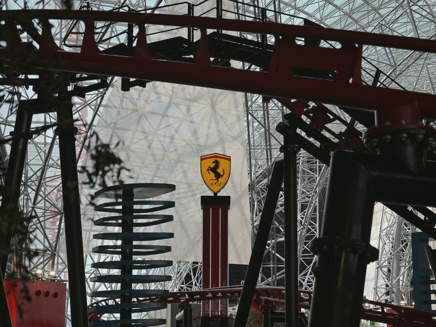 Ferrari World на острове Яс